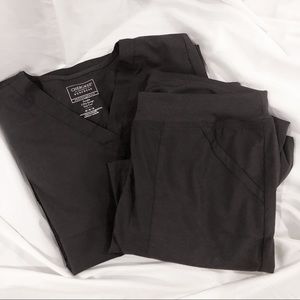 Cherokee Scrubs Set Size M in Charcoal Grey